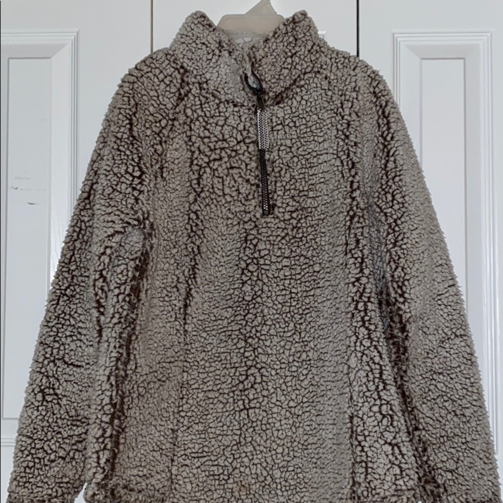 Trendy warm zip up jacket